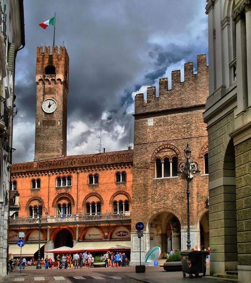 Holiday Treviso Suite Lombardi Zewnętrze zdjęcie